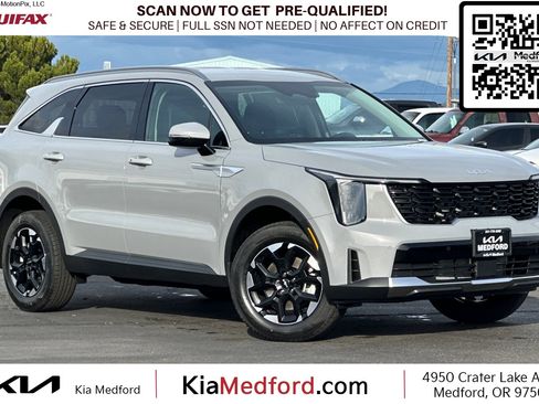New 2026 Kia Sorento S image 1