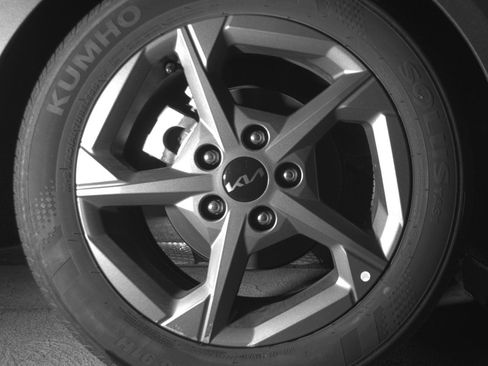 Used 2025 Kia K4 LXS image 15