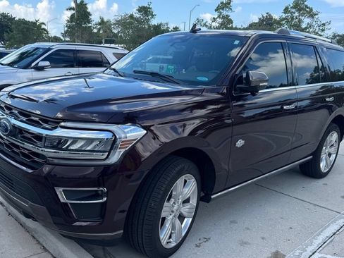 Used 2024 Ford Expedition King Ranch AWD/4WD image 2
