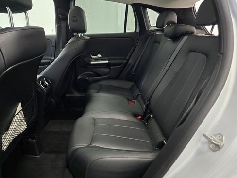 Used 2022 Mercedes-Benz GLA 250 4MATIC w/ Premium Package Lite image 17