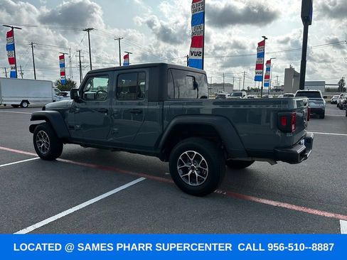 Used 2025 Jeep Gladiator Sport AWD/4WD image 7