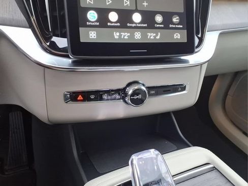 New 2026 Volvo XC90 B6 Ultra w/ Protection Package AWD/4WD image 24