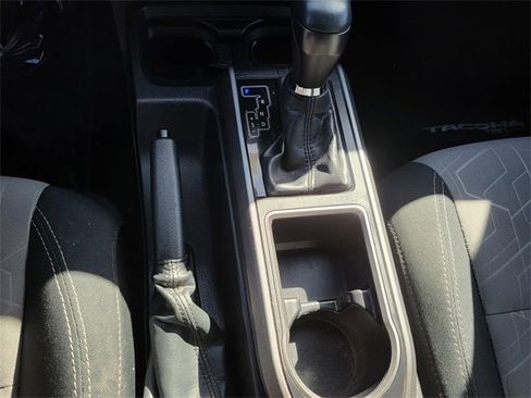 Used 2023 Toyota Tacoma TRD Sport image 25