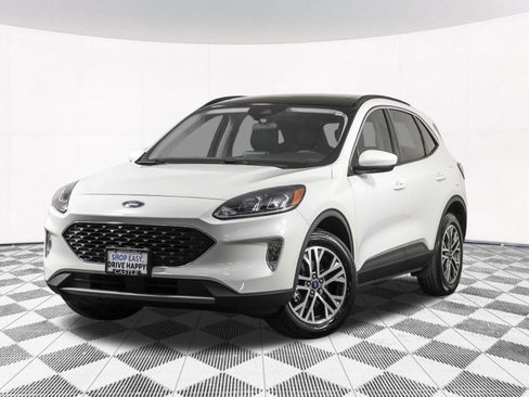 Used 2022 Ford Escape SEL w/ Technology Package AWD/4WD image 2