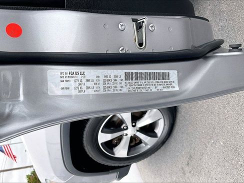 Used 2019 Jeep Cherokee Limited w/ Trailer Tow Group AWD/4WD image 34