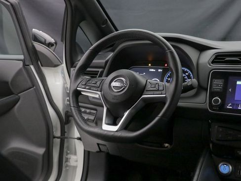 Used 2023 Nissan Leaf SV Plus image 14