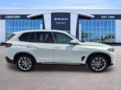 Used 2026 BMW X5 sDrive40i w/ Climate Comfort Package RWD image 3