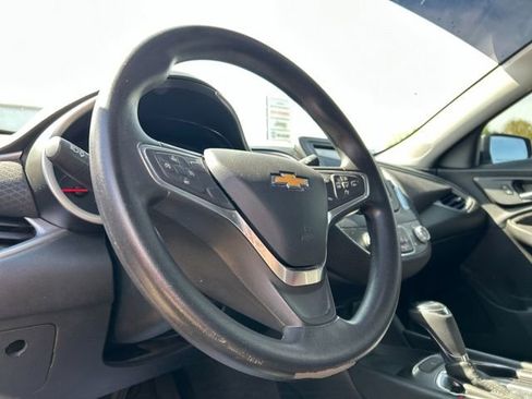 Used 2017 Chevrolet Malibu LS FWD image 26