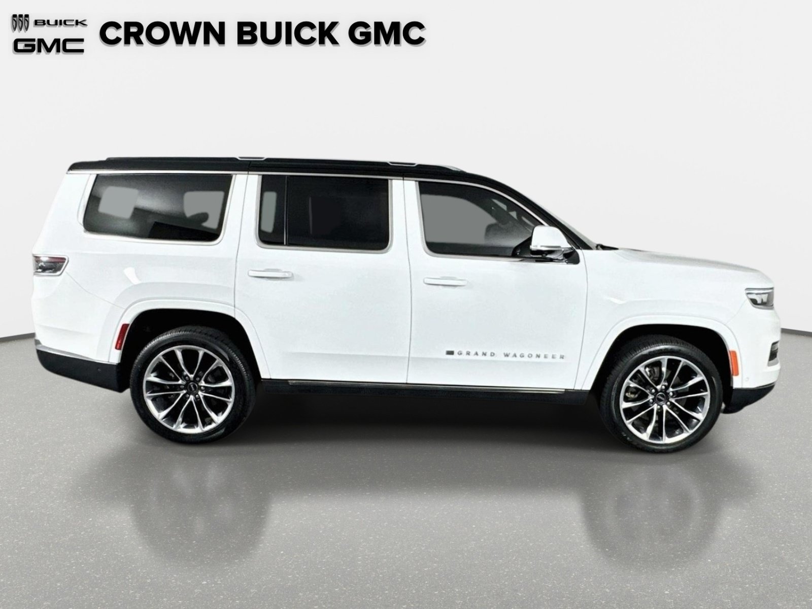 Used 2022 Jeep Grand Wagoneer Series I AWD/4WD image 4