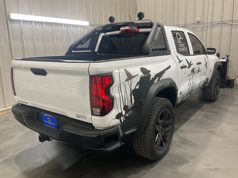 Used 2025 Chevrolet Colorado Trail Boss AWD/4WD image 28