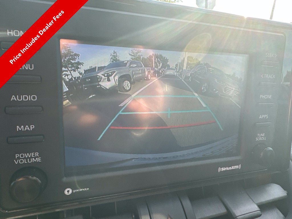 Used 2022 Toyota RAV4 XLE FWD image 10