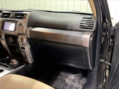 Used 2015 Toyota 4Runner SR5 image 16