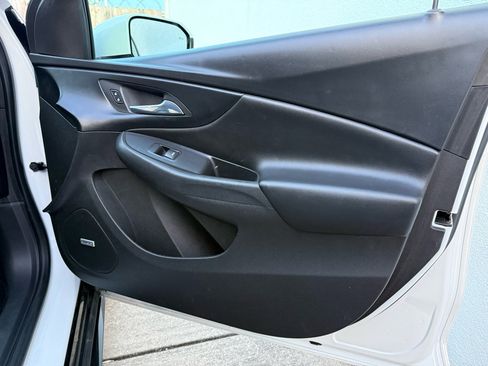 Used 2017 Chevrolet Volt Premier w/ Driver Confidence II Package image 32