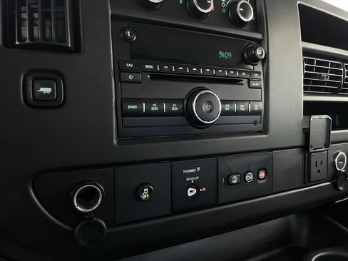 Used 2018 Chevrolet Express 2500 Extended w/ Communications Package image 34