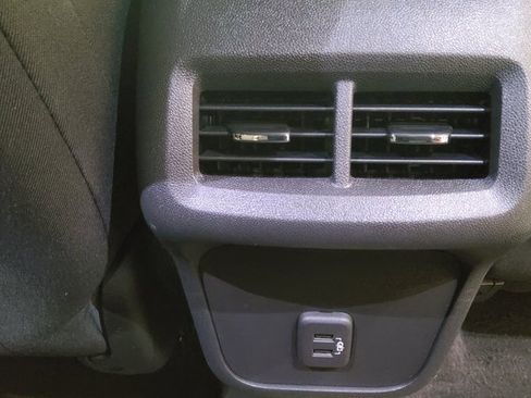 Used 2023 Chevrolet Equinox LT image 20