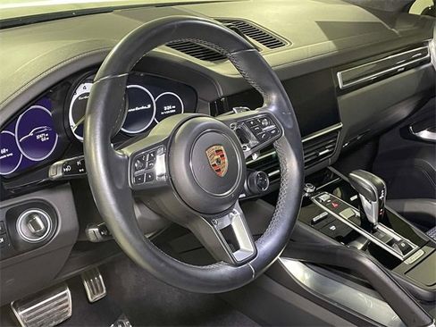Used 2023 Porsche Cayenne Turbo S image 15