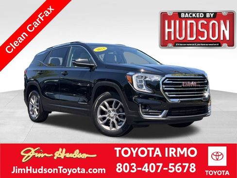 Used 2024 GMC Terrain SLT FWD image 1