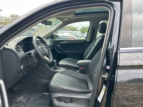 Used 2023 Volkswagen Tiguan SE image 15