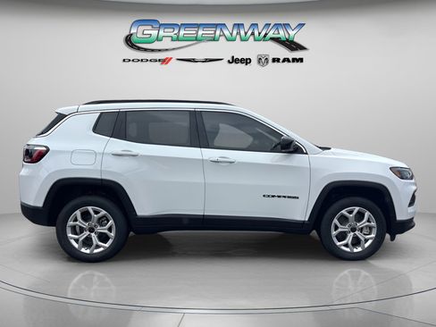 New 2026 Jeep Compass Latitude image 5