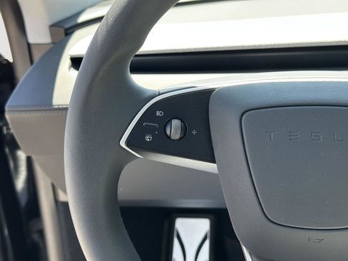 Used 2026 Tesla Model Y Long Range AWD/4WD image 12