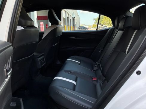 Used 2026 Toyota Camry SE FWD image 12