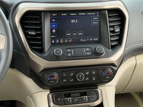 Used 2023 GMC Acadia Denali w/ Denali Ultimate Package image 16