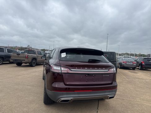 Used 2020 Lincoln Nautilus Reserve image 17