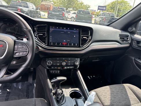 Used 2025 Dodge Durango GT RWD image 29