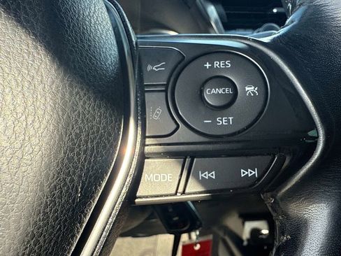 Used 2019 Toyota Camry SE image 27