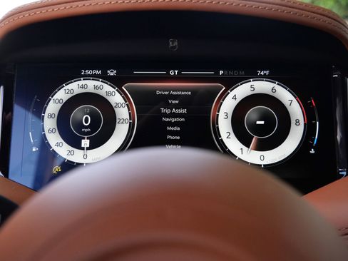 Used 2025 Aston Martin DB12 Coupe RWD image 6