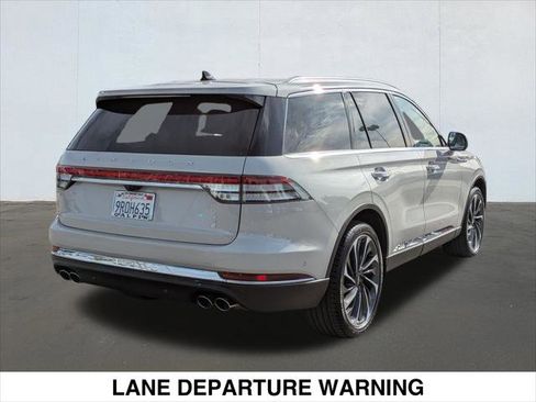 Used 2024 Lincoln Aviator Reserve w/ Equipment Group 201A AWD/4WD image 5
