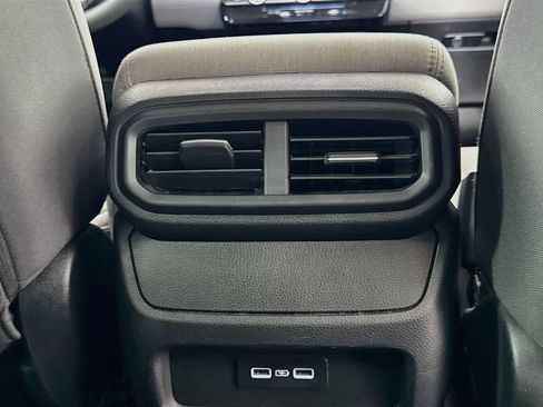 Used 2023 Honda Pilot LX image 23