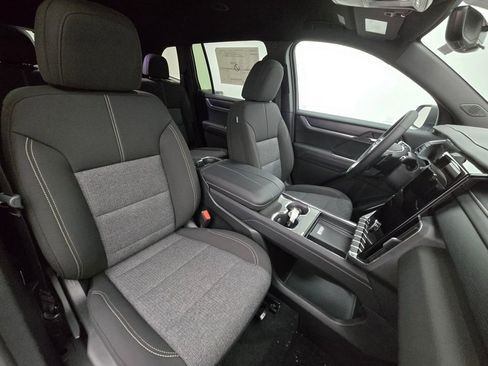 New 2026 GMC Acadia Elevation image 34