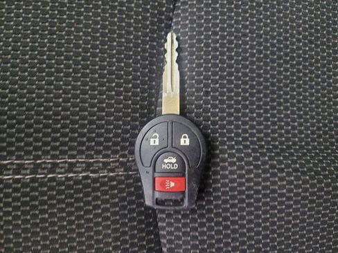 Used 2017 Nissan Sentra S image 32