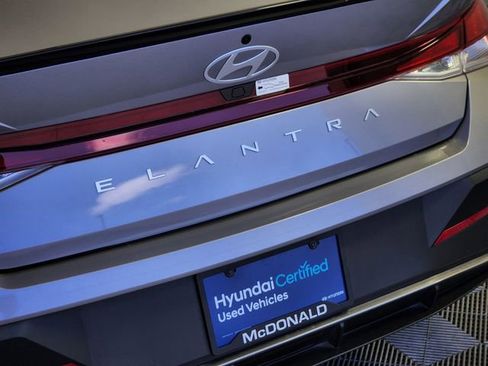 Certified 2025 Hyundai Elantra Sport FWD image 7