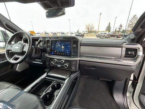 Used 2025 Ford F350 Platinum AWD/4WD image 43