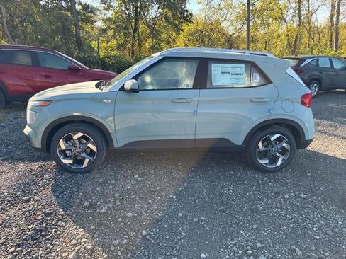 New 2026 Hyundai Venue SEL image 2