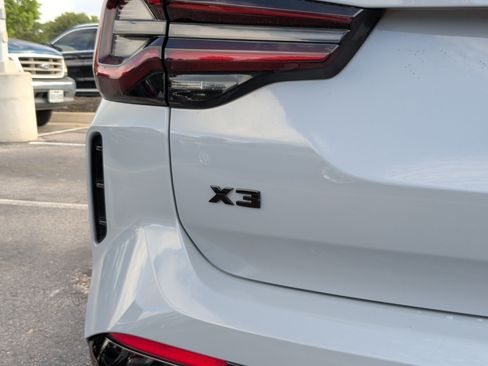 Used 2022 BMW X3 M40i AWD/4WD image 12