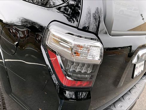 Used 2023 Toyota 4Runner Limited image 27