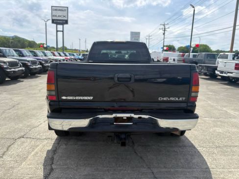 Used 2005 Chevrolet Silverado 3500 LT w/ Heavy-Duty Power Package AWD/4WD image 8