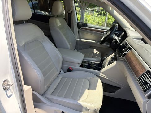 Used 2019 Volkswagen Atlas SEL Premium AWD/4WD image 36