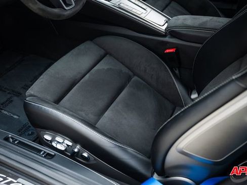 Used 2022 Porsche 718 Cayman GT4 image 71