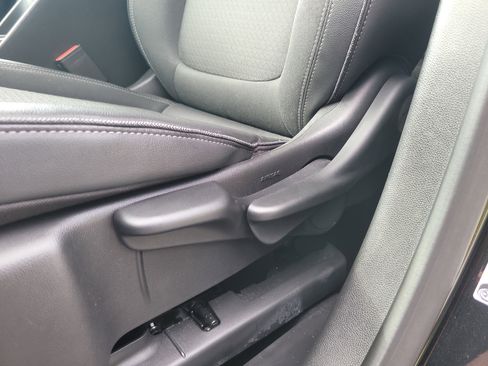 Used 2025 Buick Encore GX Preferred FWD image 18