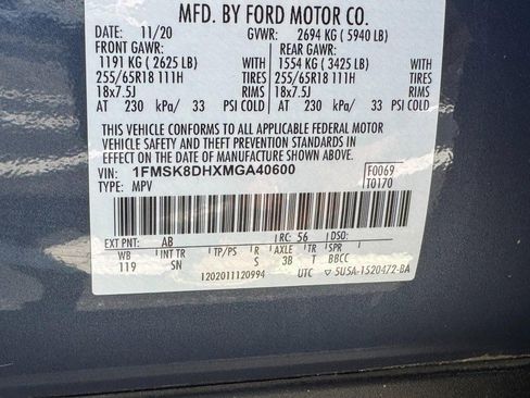 Used 2021 Ford Explorer XLT w/ Equipment Group 202A AWD/4WD image 25