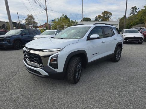 New 2026 Chevrolet Equinox ACTIV w/ Convenience Package III image 2
