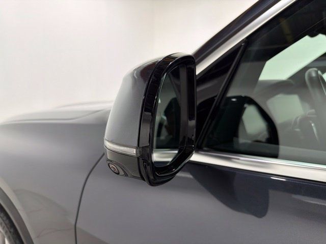 Used 2022 BMW X5 xDrive40i w/ Premium Package AWD/4WD image 9
