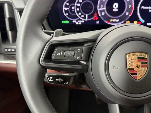 Certified 2026 Porsche Cayenne S AWD/4WD image 18