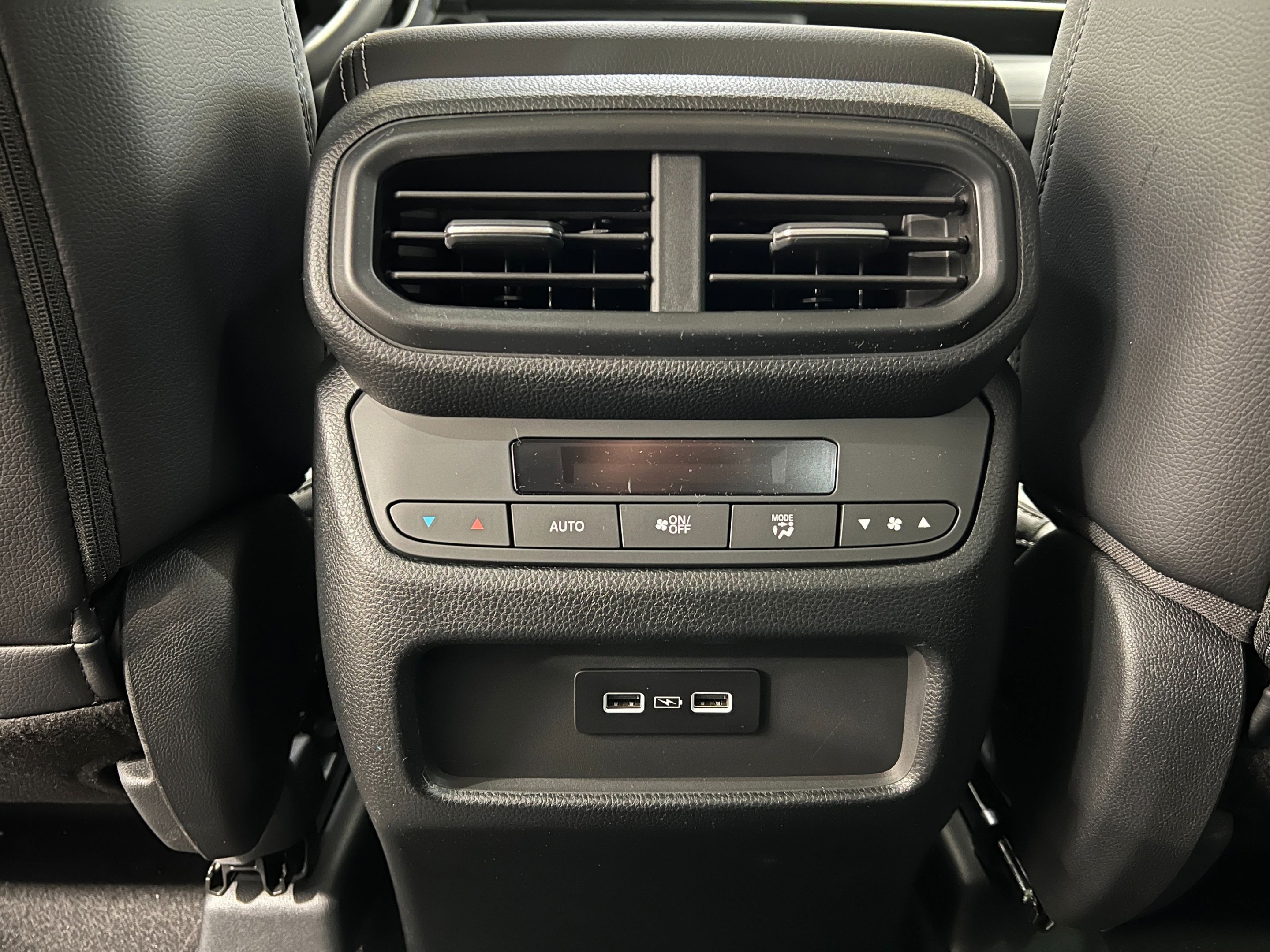 Certified 2025 Honda Pilot Touring image 30