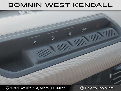 Used 2022 Ford Bronco Wildtrak image 23