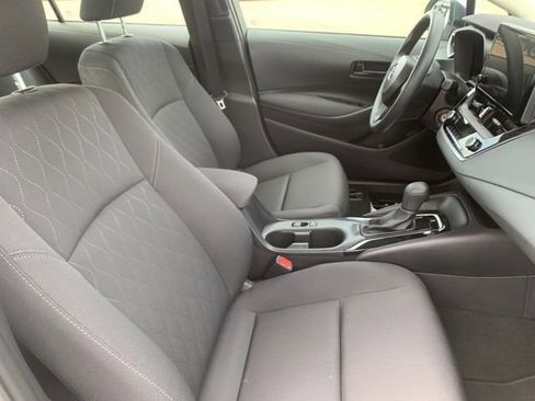 Used 2026 Toyota Corolla LE FWD image 30